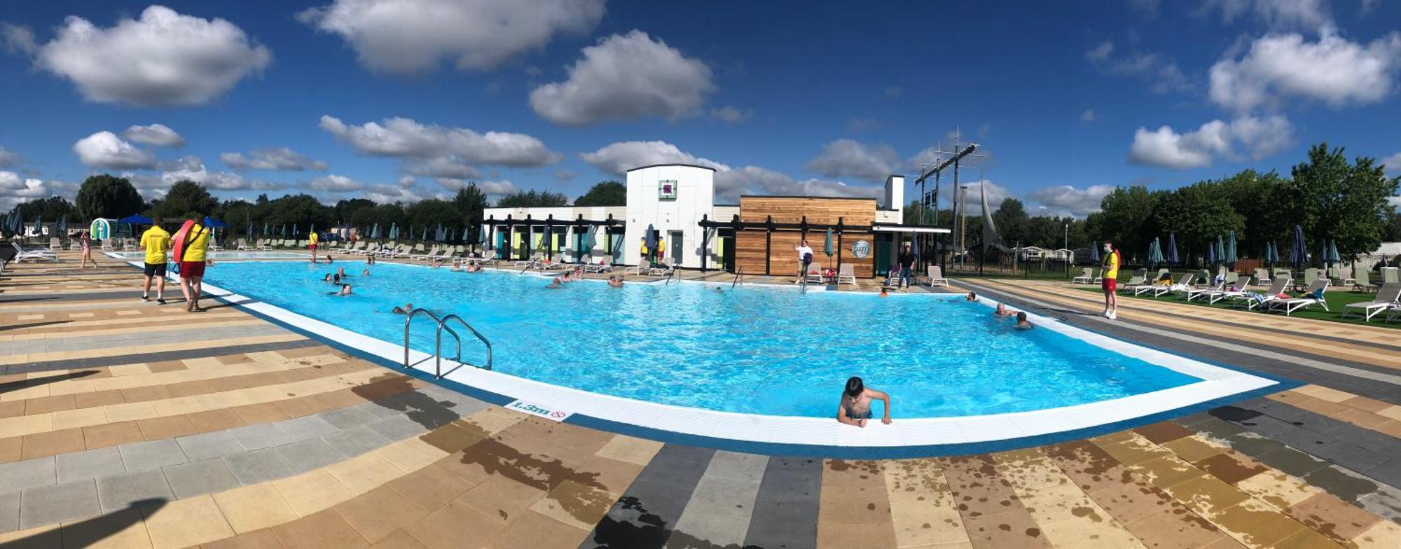 Tattershall Lakes Kingfisher Caravan 8 Berth With Hot Tub & Wifi Exterior photo